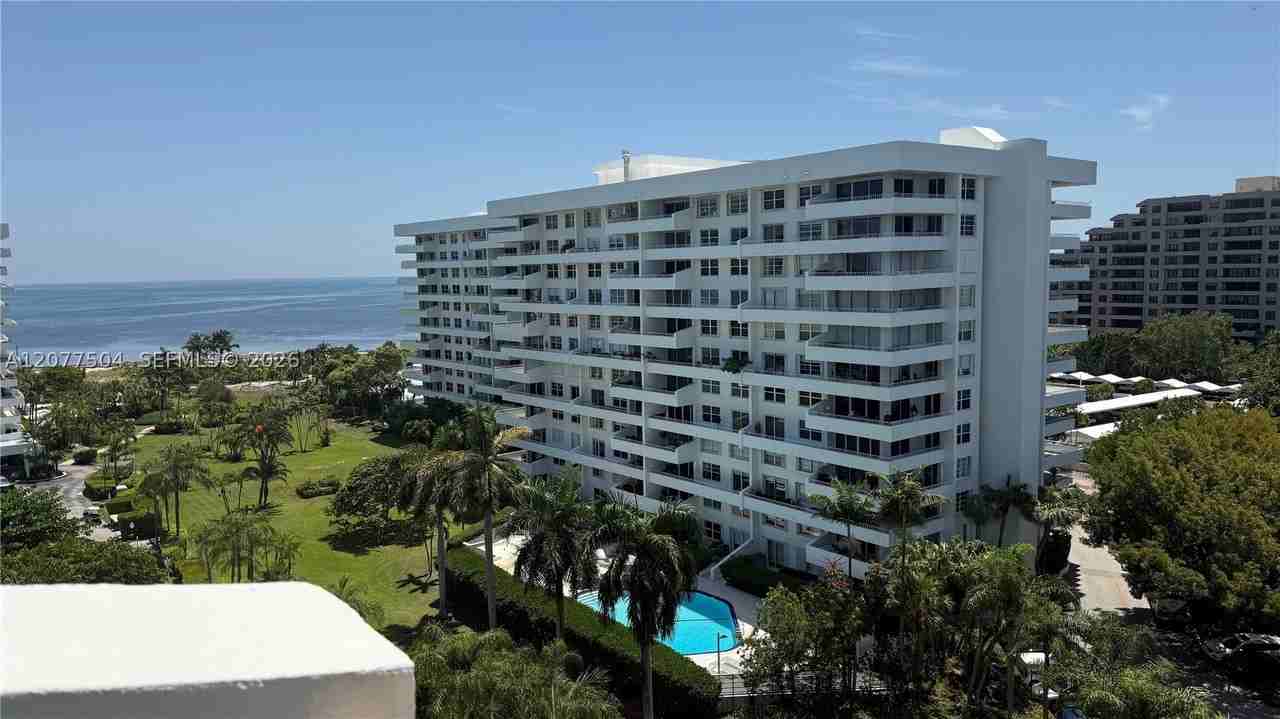 155 Ocean Lane Dr #1013
