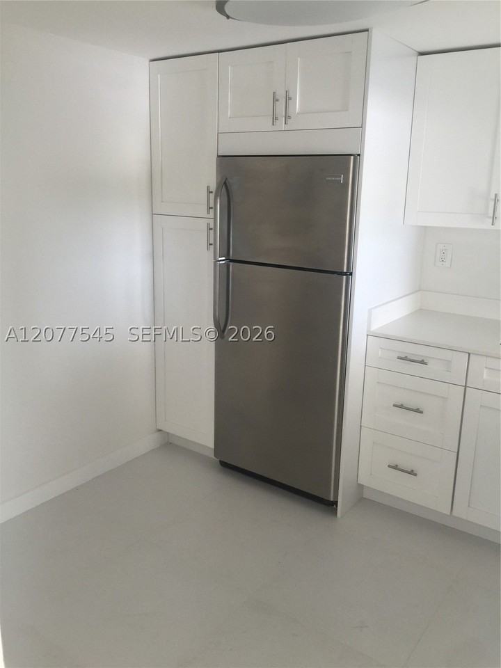 6900 Bay Dr #5A - Photo 6 of 13