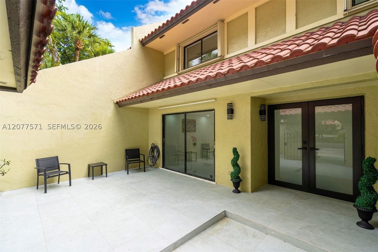 3843 Alcantara Ave #76B - Photo 3 of 46