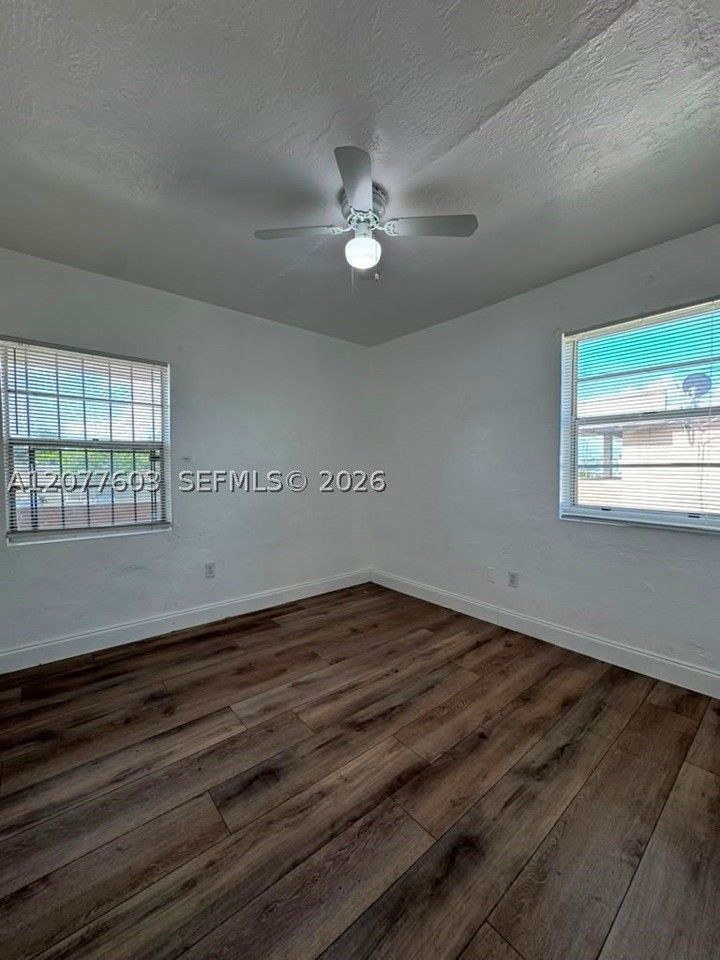 3227 Nw 48th St #3227 - Photo 3 of 10