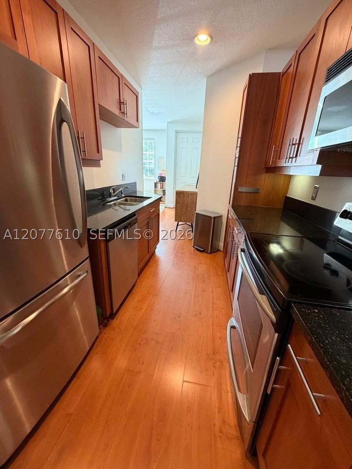 357 Sw 13th Ter #357 - Photo 5 of 11