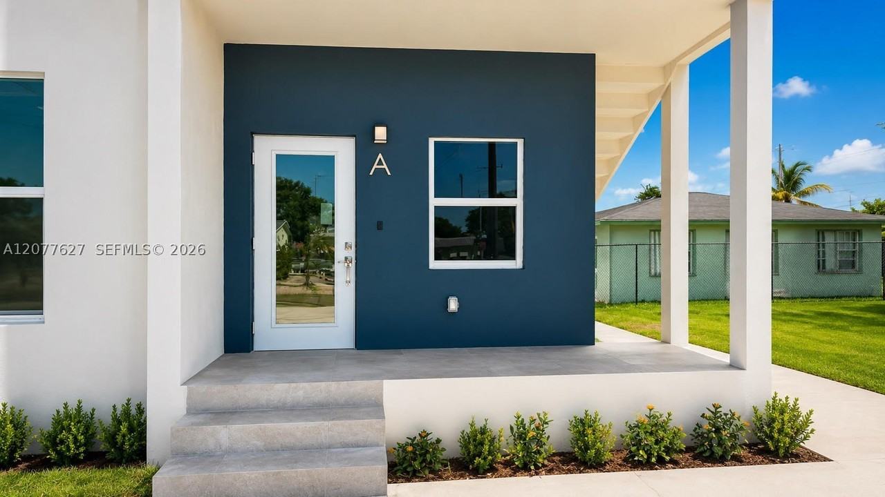 526 Nw 6th St #AB - Photo 2 of 21