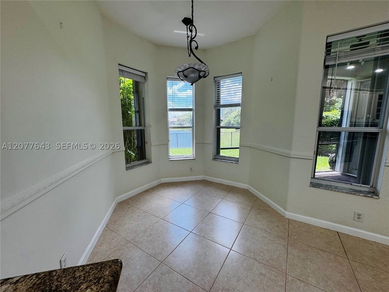 12400 Nw 78th Mnr #0 - Photo 7 of 21