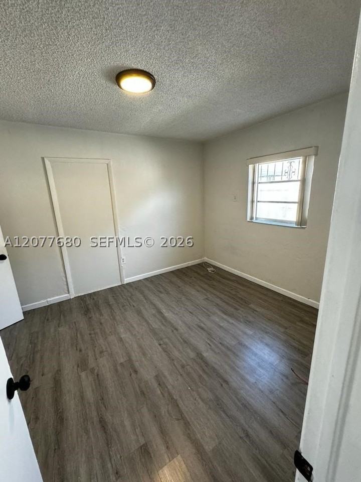 2734 Sw 30th Ct #1 - Photo 3 of 15