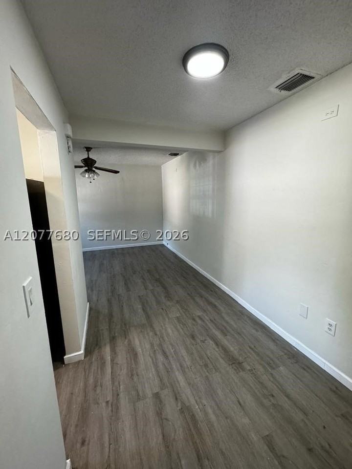 2734 Sw 30th Ct #1 - Photo 5 of 15
