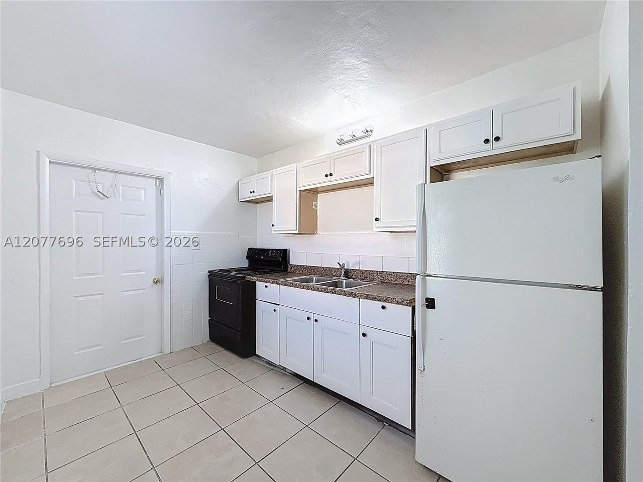 2419 Nw 6th Ct - Photo 4 of 30