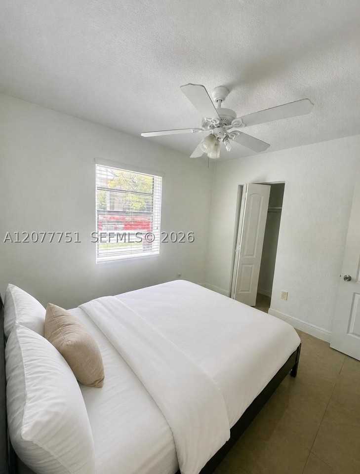 2361 Sw 27th St #1 - Photo 7 of 11
