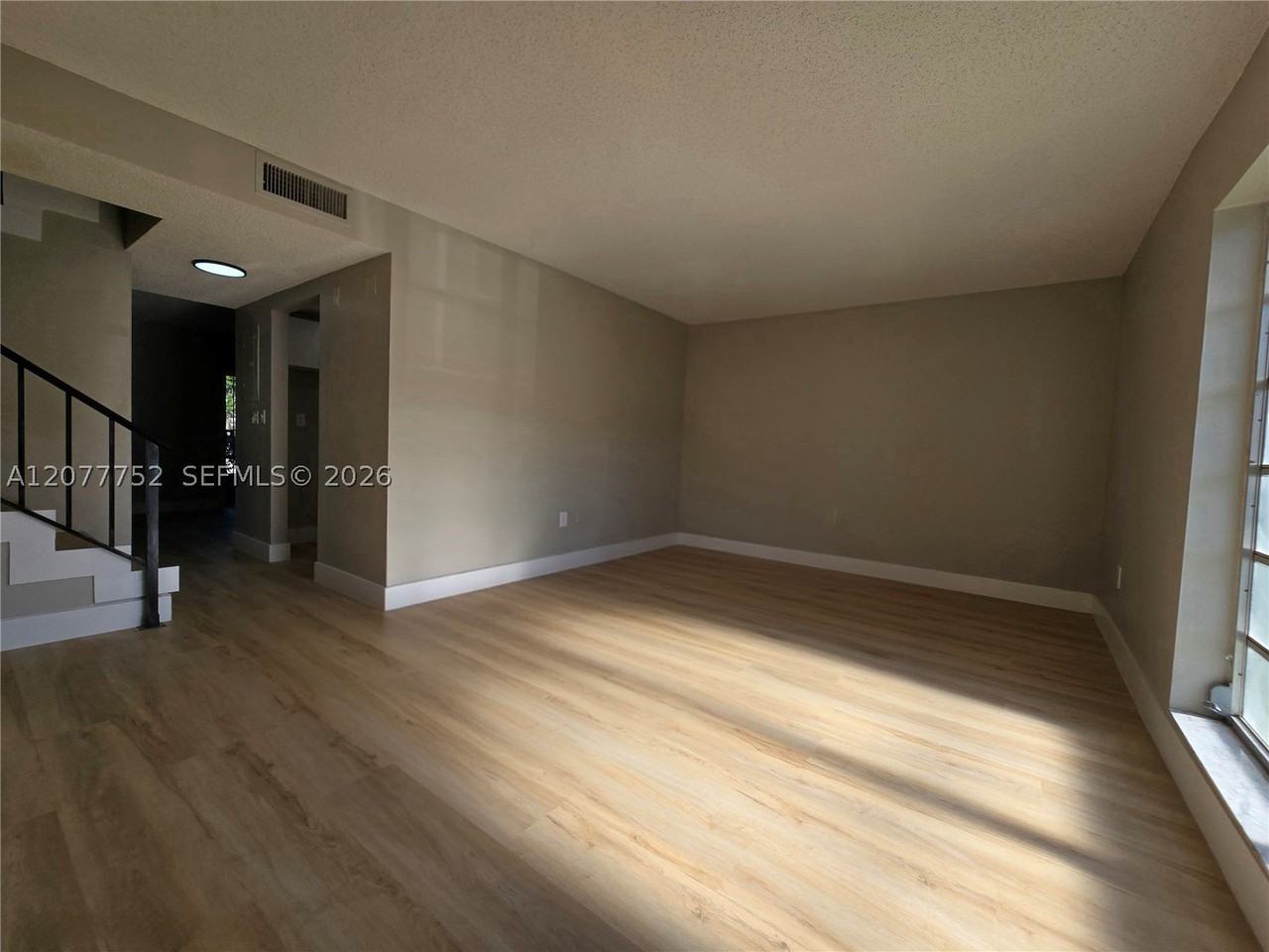 17120 Sw 94th Ave #404 - Photo 2 of 12