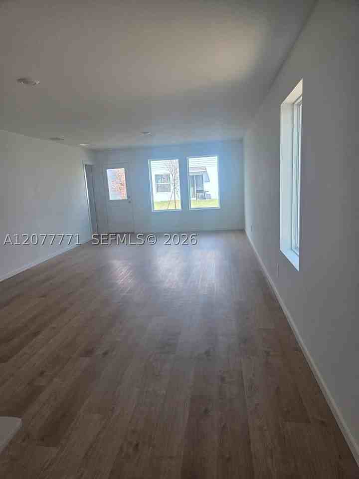 Riverwood Cir #3507 - Photo 3 of 33