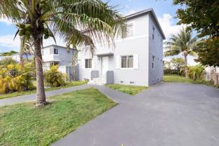 2323 Nw 15th St #2 - Photo 1 of 1