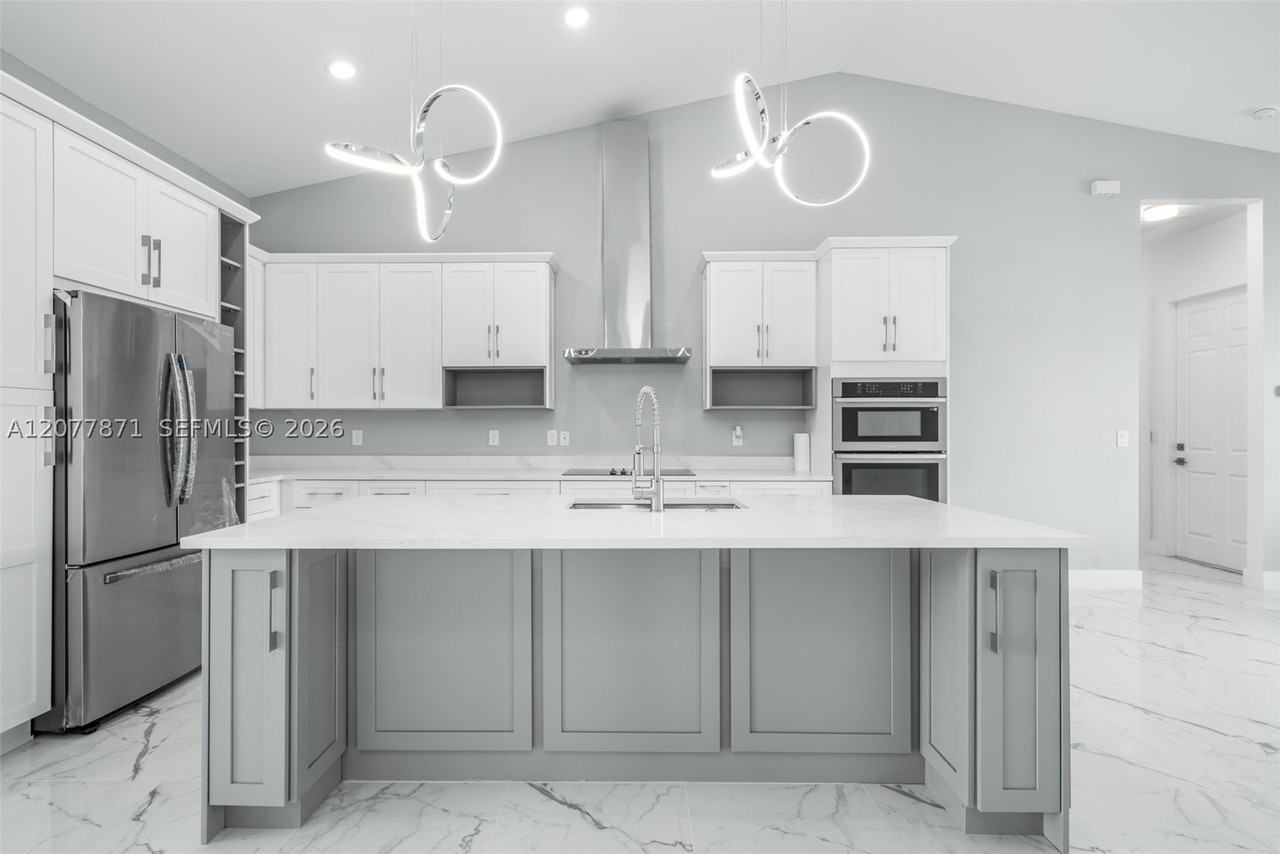 1025 Greenway Ter #1025 - Photo 2 of 50