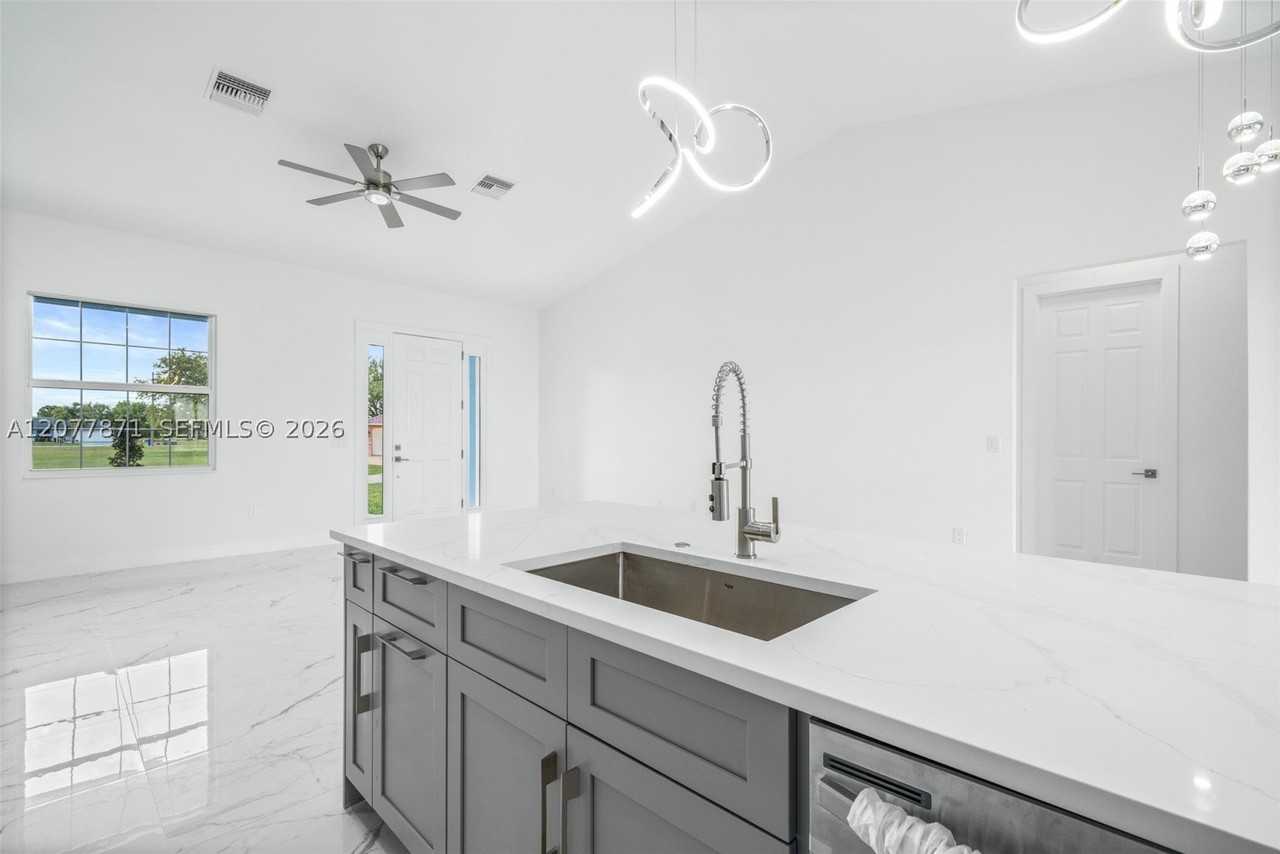 1025 Greenway Ter #1025 - Photo 7 of 50