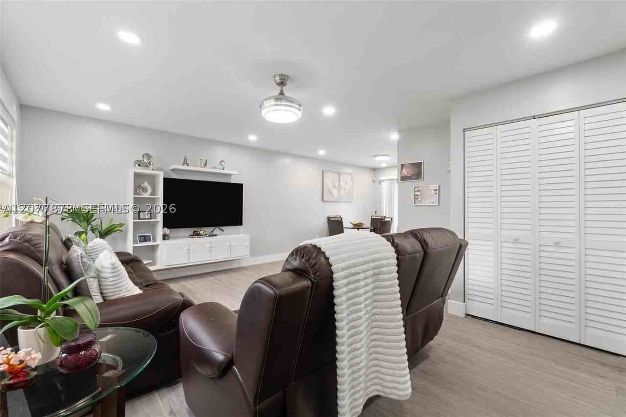 1366 Osprey Ct #1366 - Photo 5 of 24