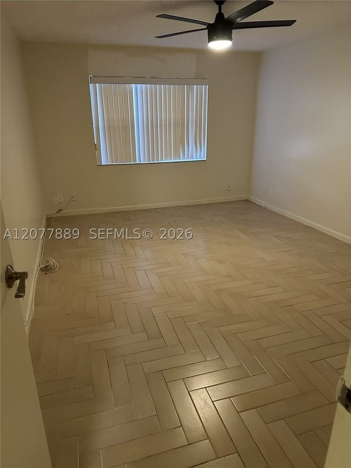 6061 N Falls Circle Dr #106 - Photo 4 of 5