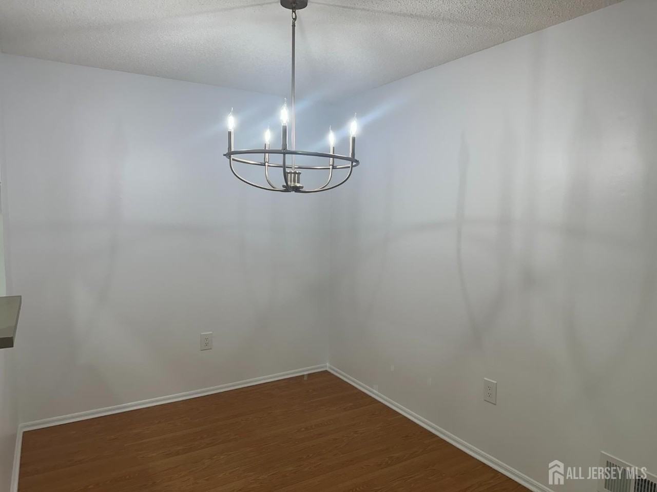158 Darwin Ln - Photo 6 of 12