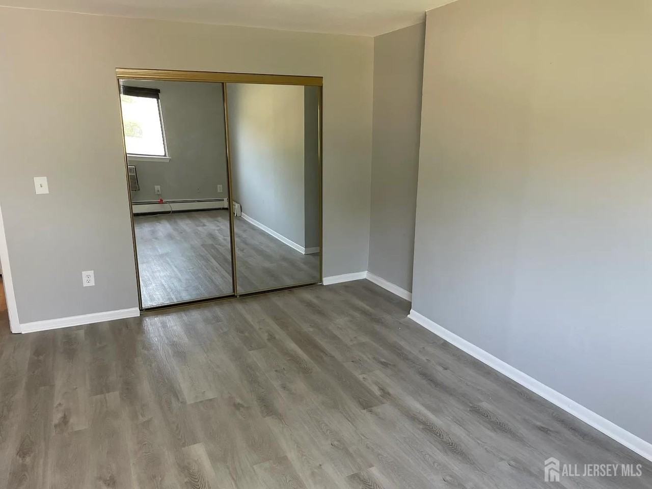 1334 Cricket Ln - Photo 3 of 11