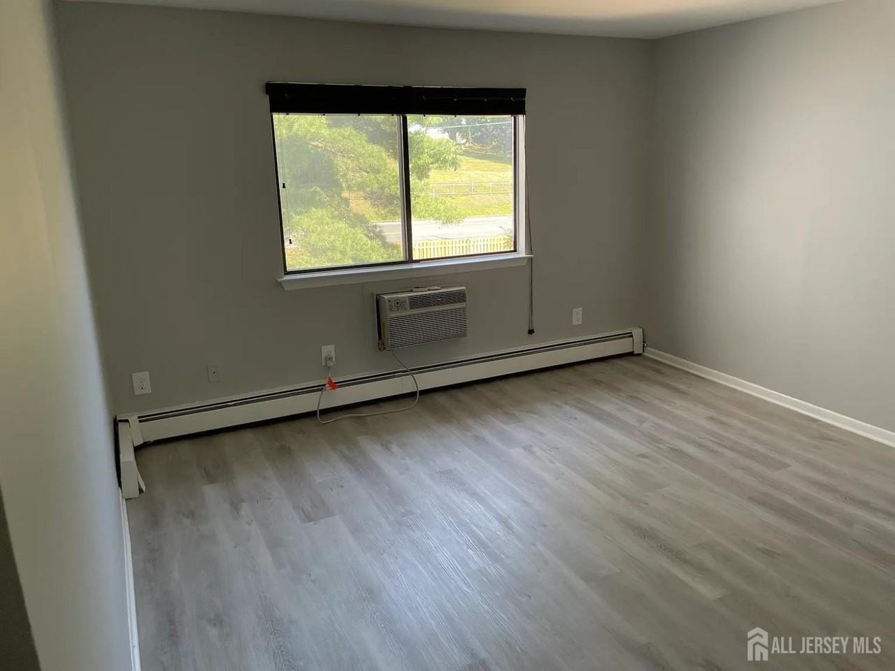 1334 Cricket Ln - Photo 4 of 11
