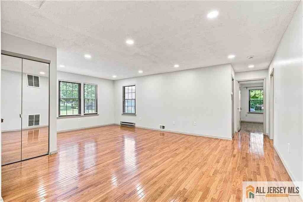 119 Griggs Pl #119 - Photo 4 of 26