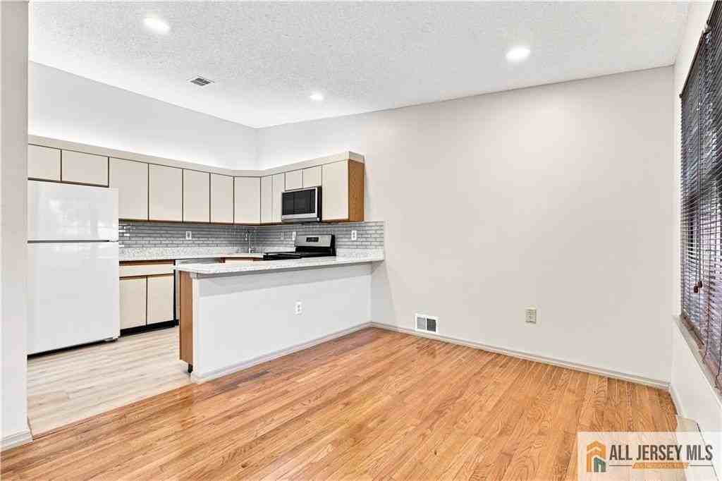 119 Griggs Pl #119 - Photo 7 of 26