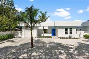 featured image of 2365 Waldemere St