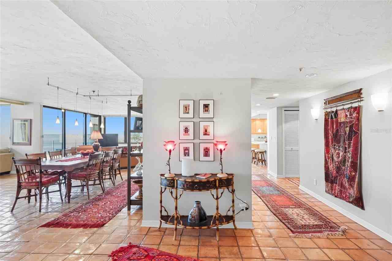 97 Sunset Dr #501 - Photo 4 of 40