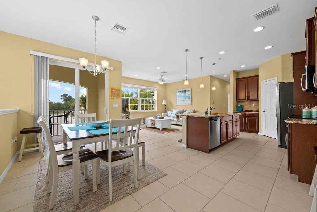 184 Explorer Dr - Photo 3 of 21