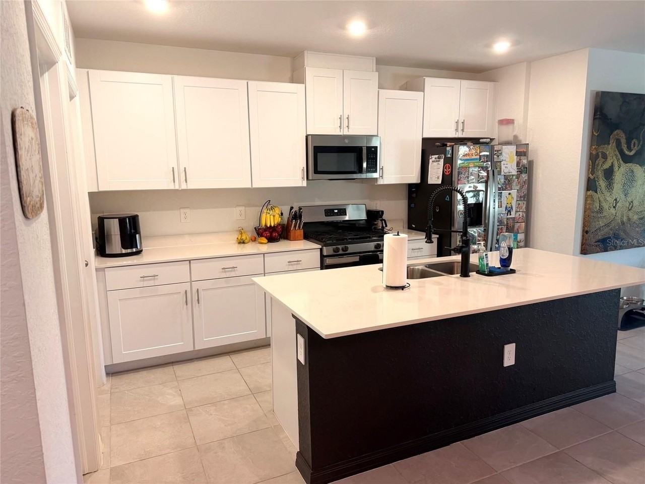 9116 Tequila Sunrise Dr - Photo 3 of 6