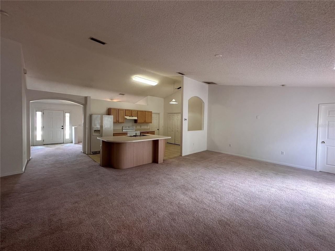 33 Rybark Ln - Photo 7 of 28