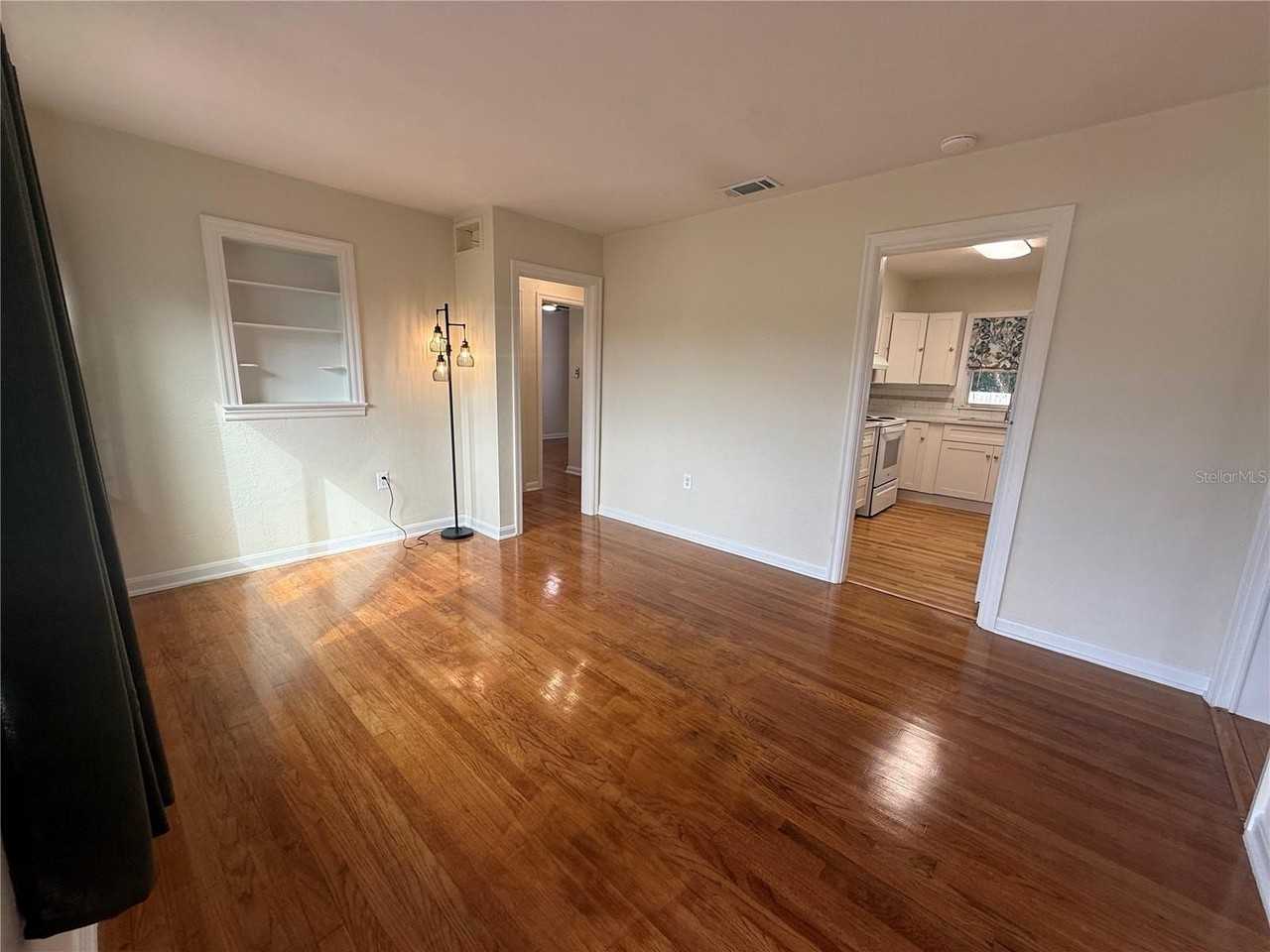 465 Briarcliff Ave - Photo 3 of 15