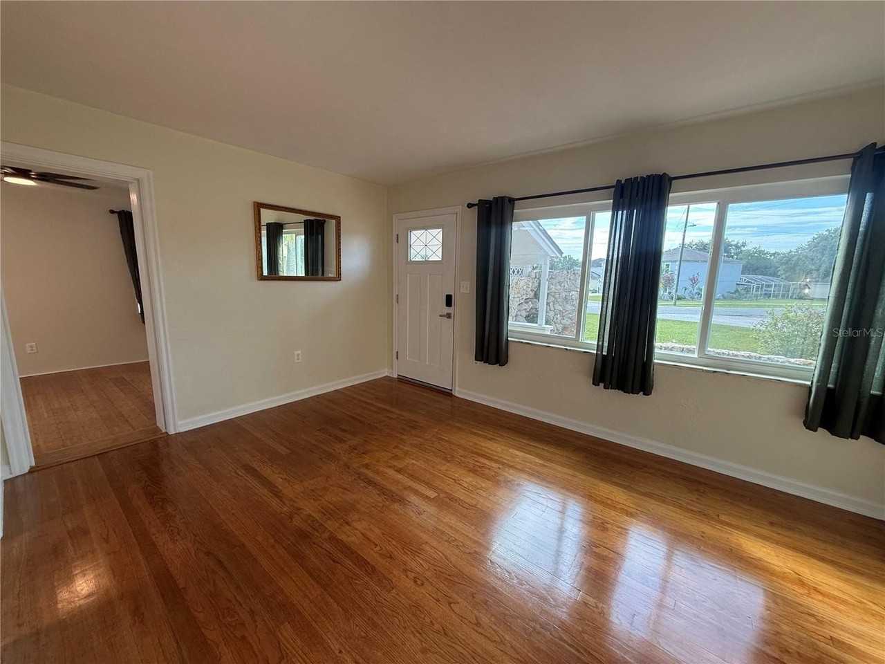 465 Briarcliff Ave - Photo 4 of 15