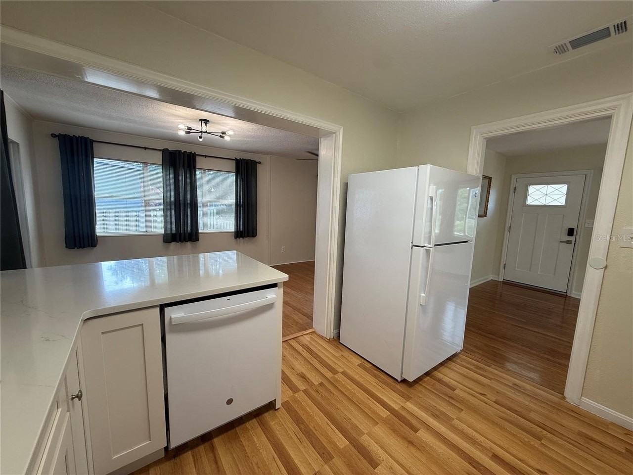 465 Briarcliff Ave - Photo 6 of 15