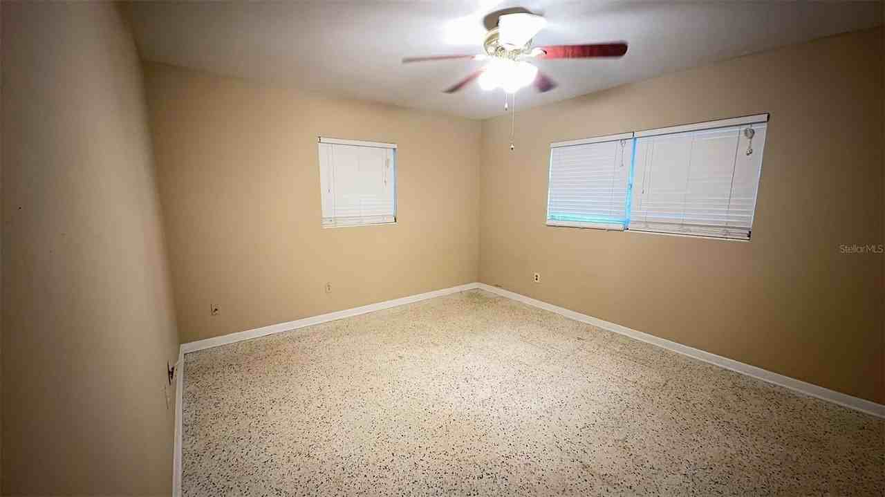 3330 Nw 27th Ave - Photo 6 of 11