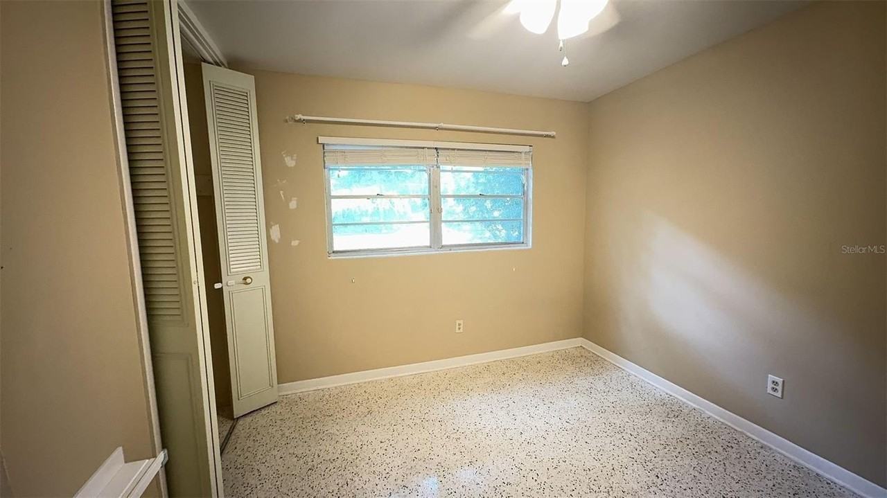 3330 Nw 27th Ave - Photo 7 of 11