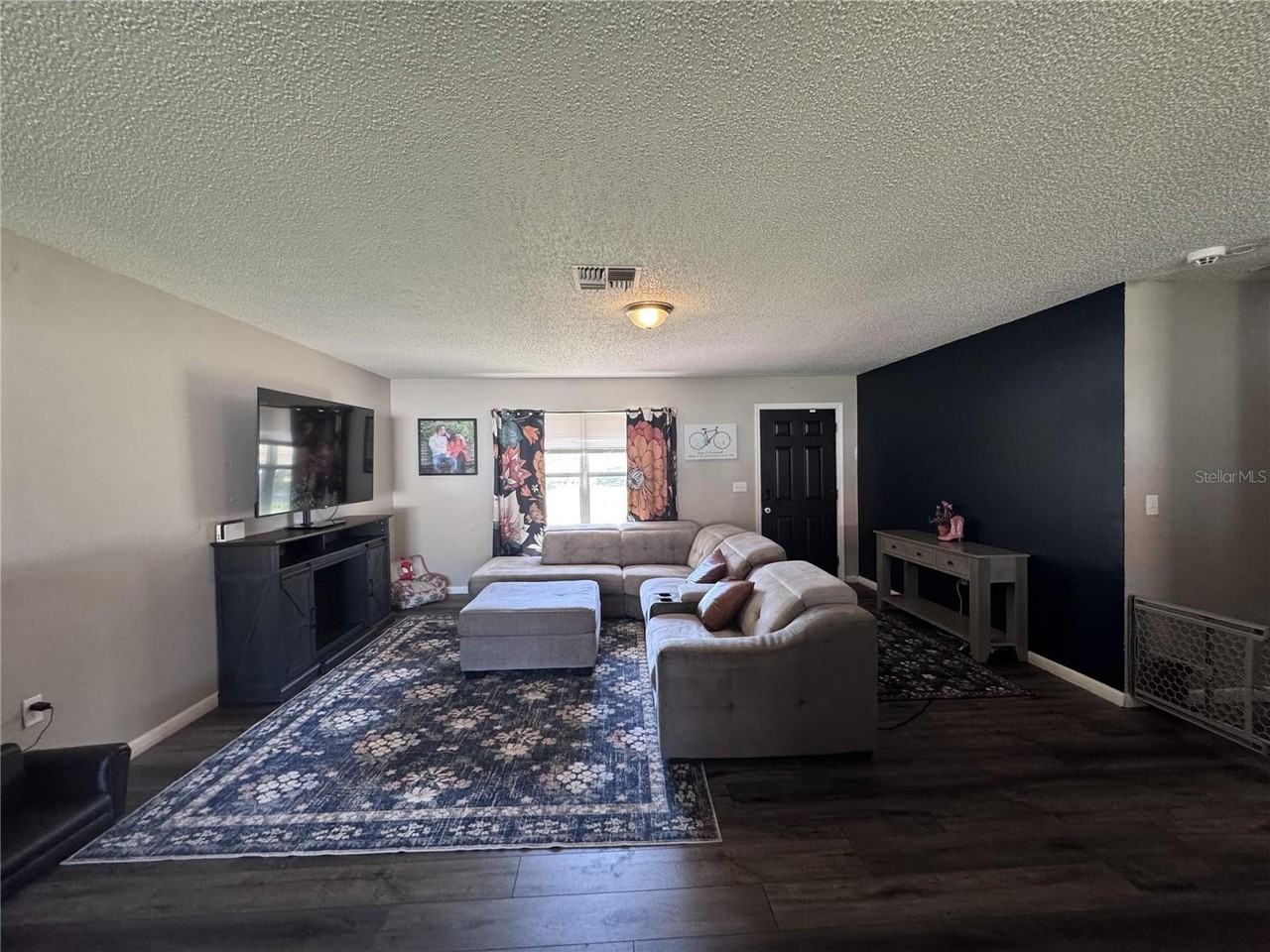24 Sapphire Way - Photo 5 of 27
