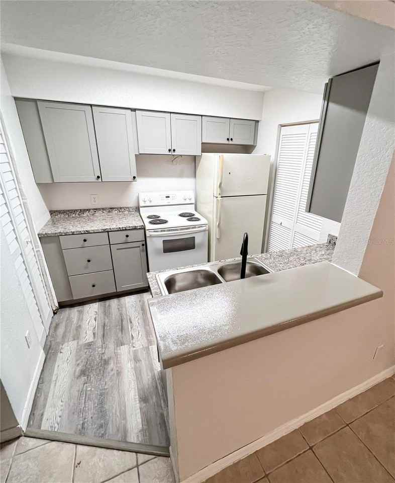 1023 S Hiawassee Rd #4013 - Photo 4 of 11