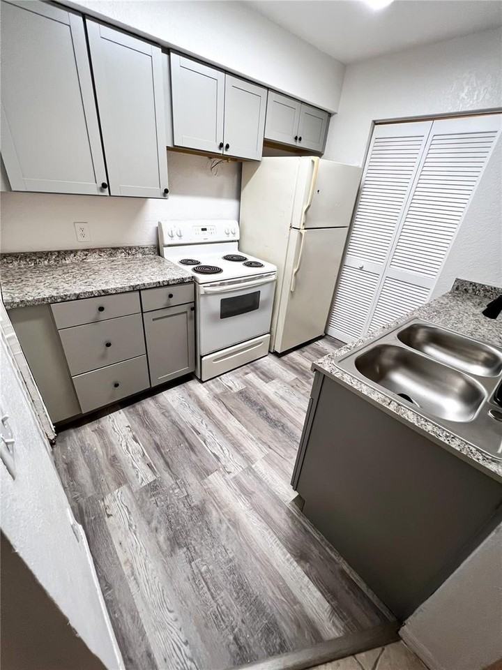 1023 S Hiawassee Rd #4013 - Photo 5 of 11