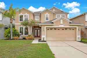 featured image of 2615 Lakemoor Dr