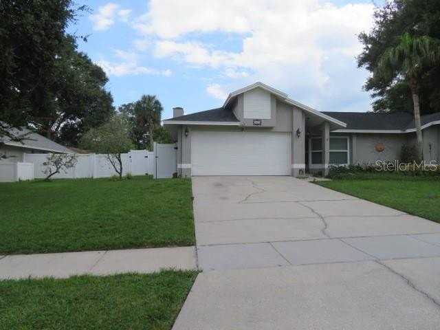 839 Rosemere Cir - Photo 3 of 50