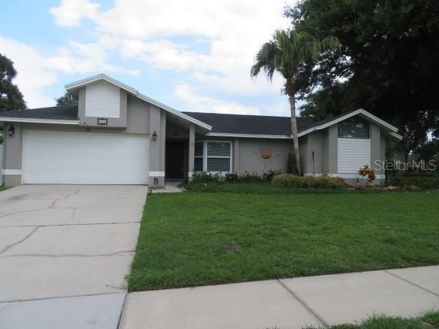 839 Rosemere Cir - Photo 4 of 50