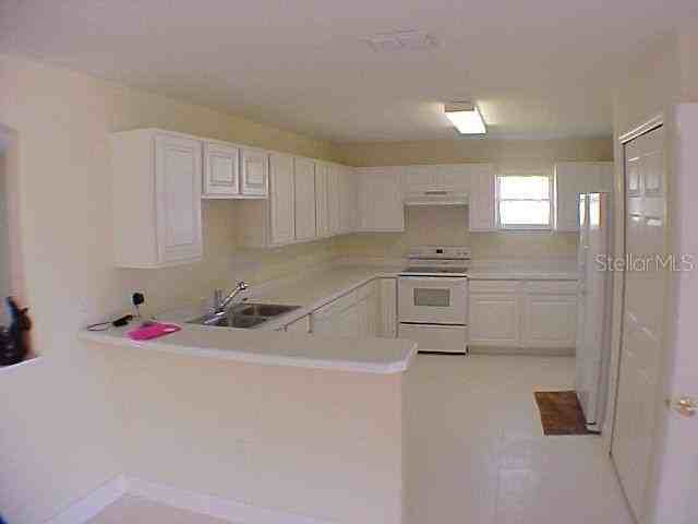 960 Chase Ct - Photo 2 of 16