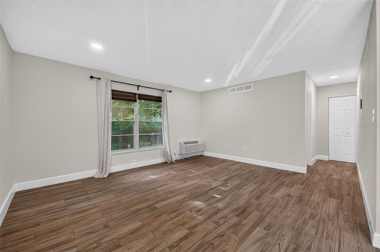 118 W America St #2 - Photo 7 of 16