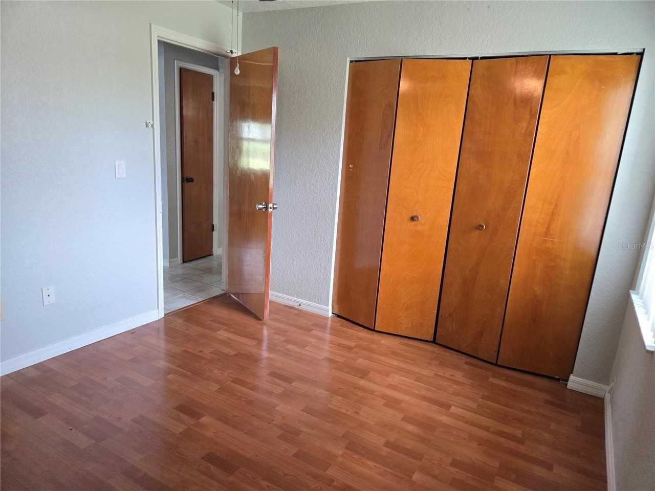 4870 Sw 147th Loop - Photo 5 of 12