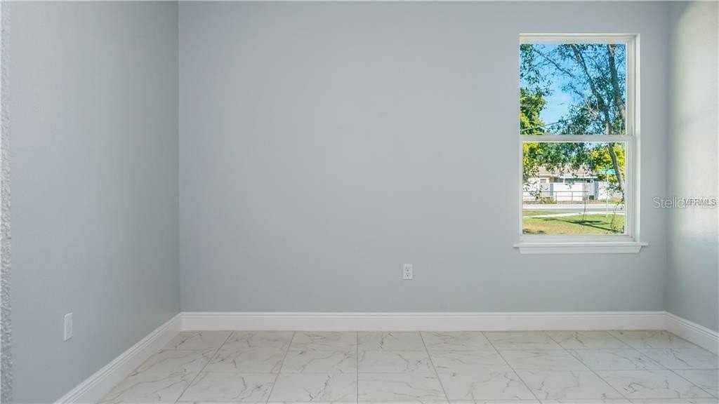 401 Albatross Ct #B - Photo 5 of 11