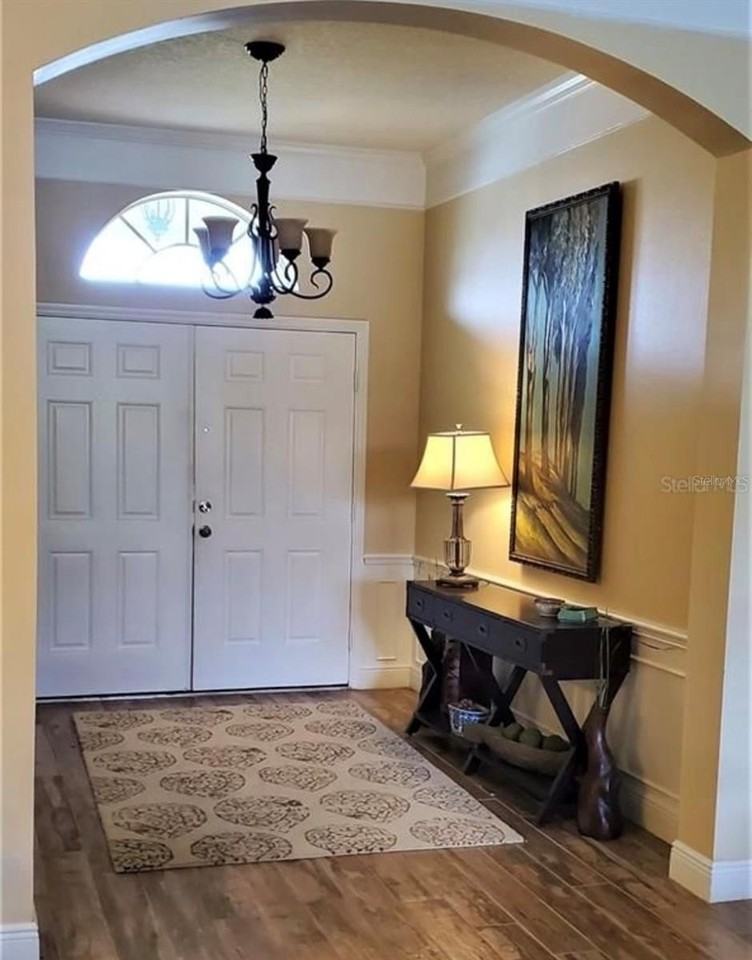 10914 Ledgement Ln - Photo 6 of 26
