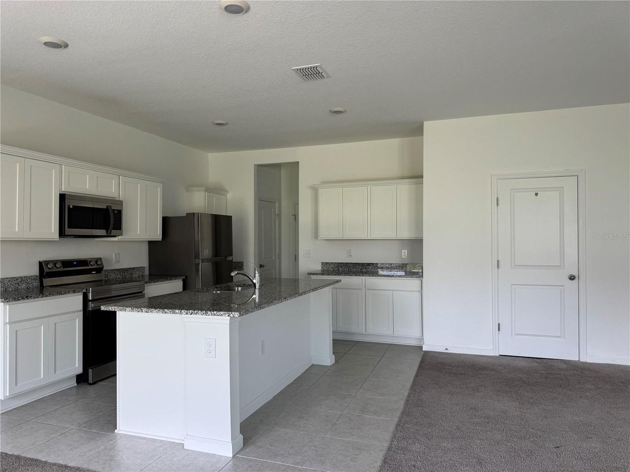2669 Buttercup Ave - Photo 3 of 20