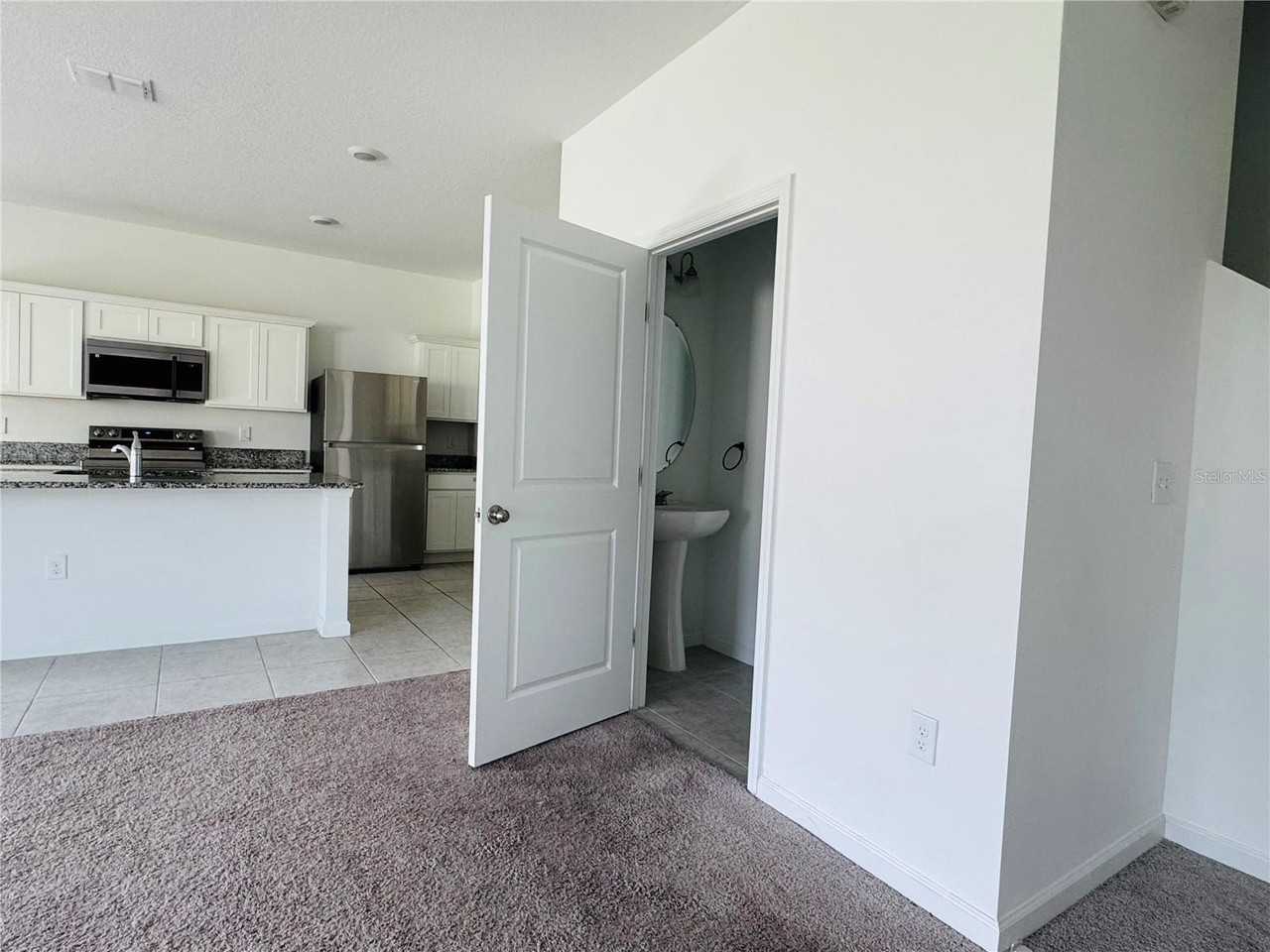 2669 Buttercup Ave - Photo 5 of 20