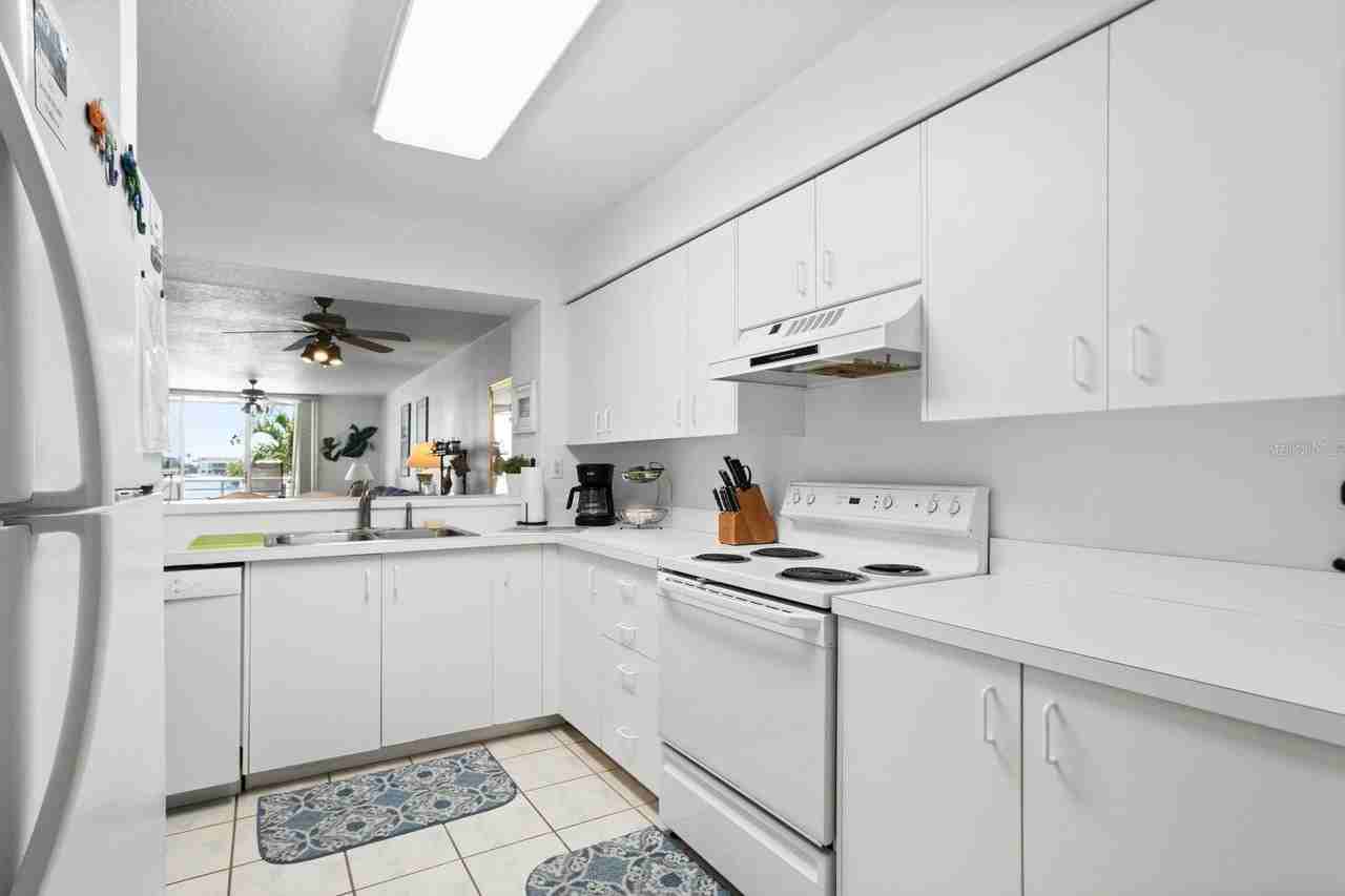 6093 Bahia Del Mar Cir #277 - Photo 6 of 32
