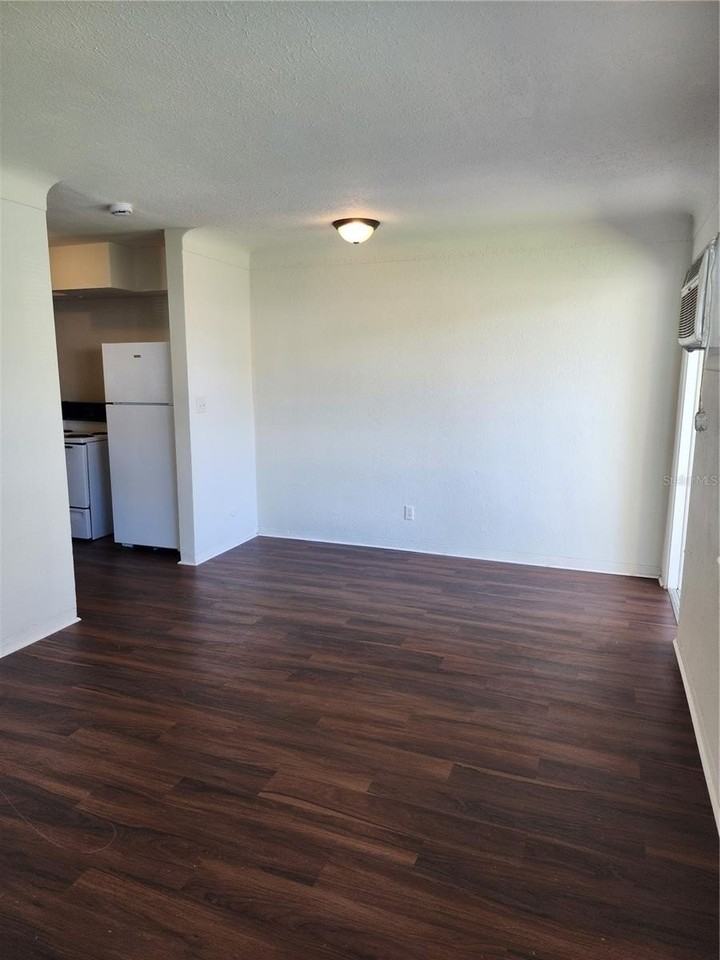 2227 Highland St S #2 - Photo 2 of 5