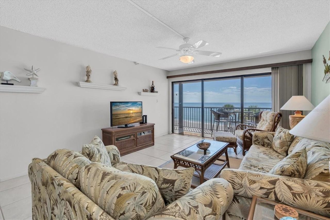 14950 Gulf Blvd #402 - Photo 3 of 36
