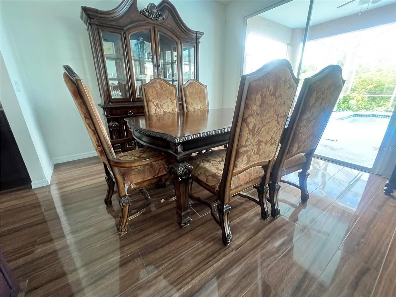 6222 Laurel Creek Trl - Photo 4 of 17